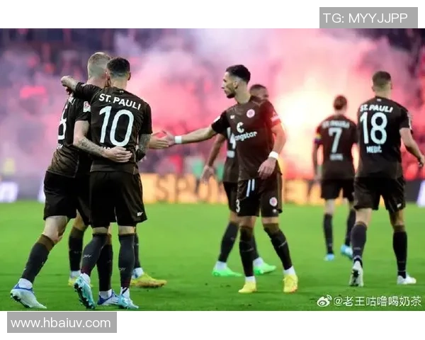 意甲激战:多特蒙德狂胜皇马五球绝杀引发争议判罚全场沸腾 意甲激战:多特蒙德狂胜皇马五球绝杀引发争议判罚全场沸腾