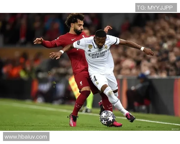 欧冠精彩对决那不勒斯以4-0战胜利物浦乌龙球成为全场焦点解析战术布局