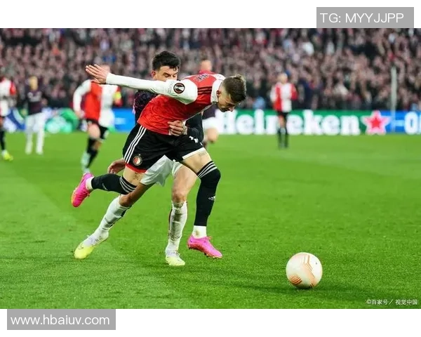 欧联杯精彩对决里昂与巴黎圣日耳曼战平引发全场热烈反响与数据分析